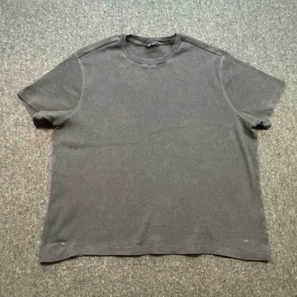 Banana Republic TShirt Sz XL Mens Gray Skater Ribbed Knit Short Sleeve Crew Neck